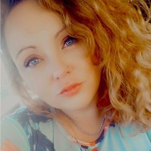 Meet your Posher, Savannah